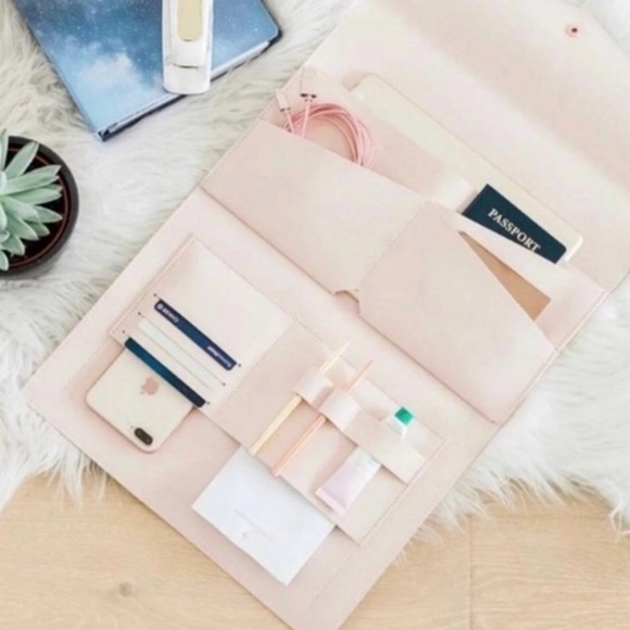 Glass Ladder & Co. Megan Portfolio Clutch - Picture 10 of 12